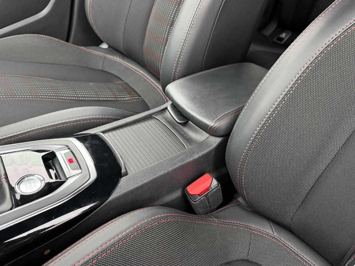 peugeot-308-2019-gasolina-1199cc