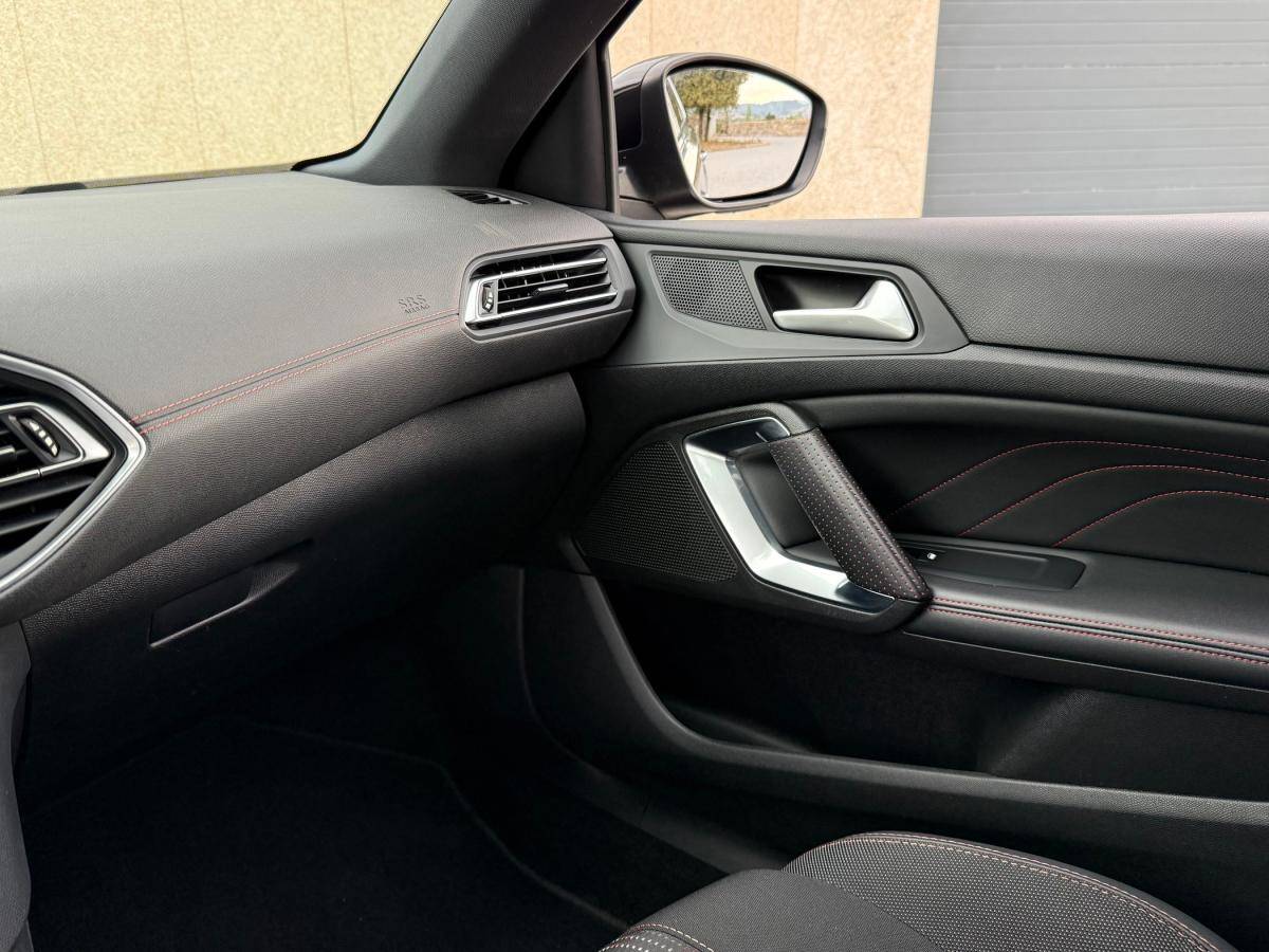 peugeot-308-2019-gasolina-1199cc