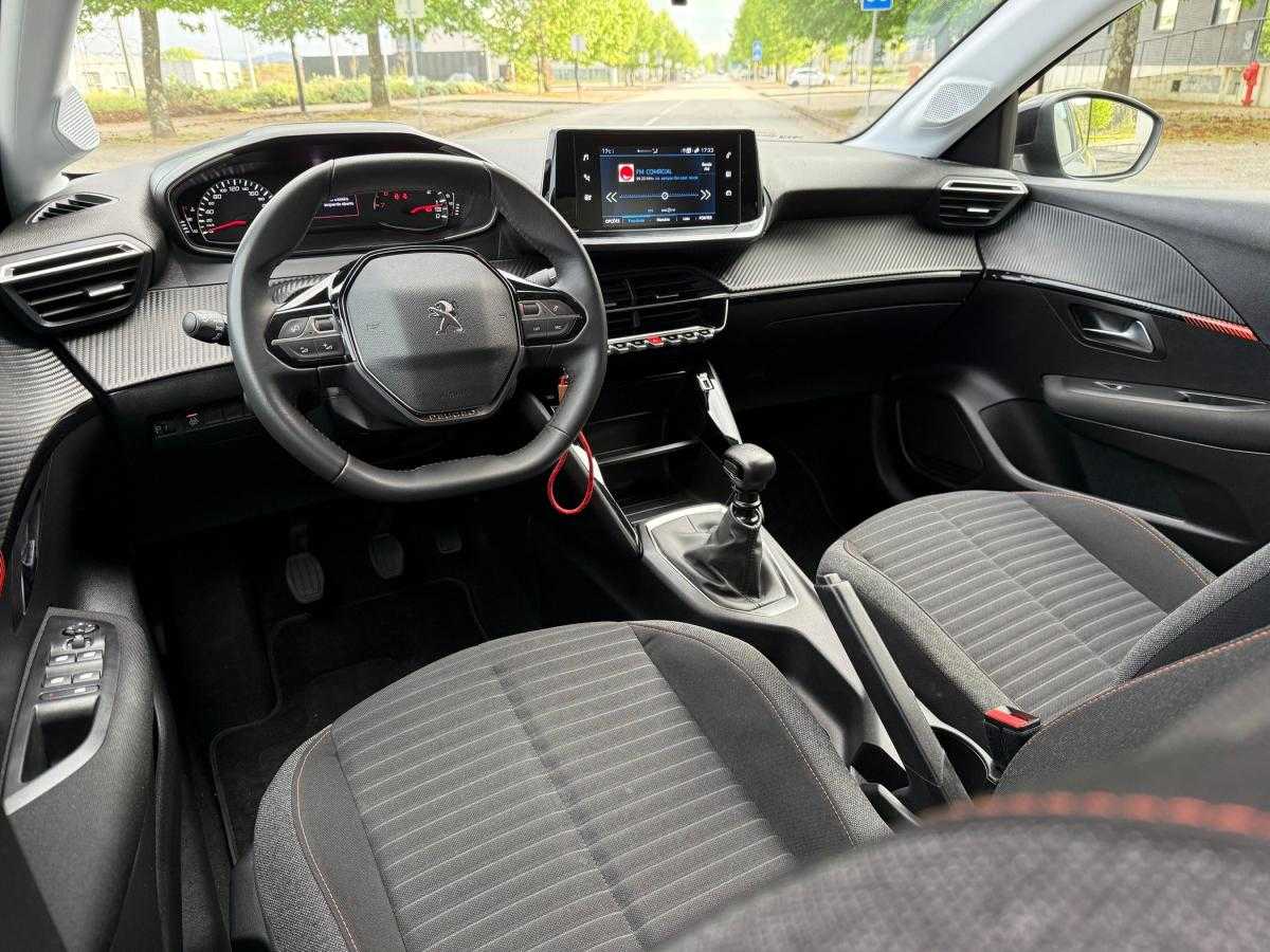peugeot-208-2023-gasolina-1199cc