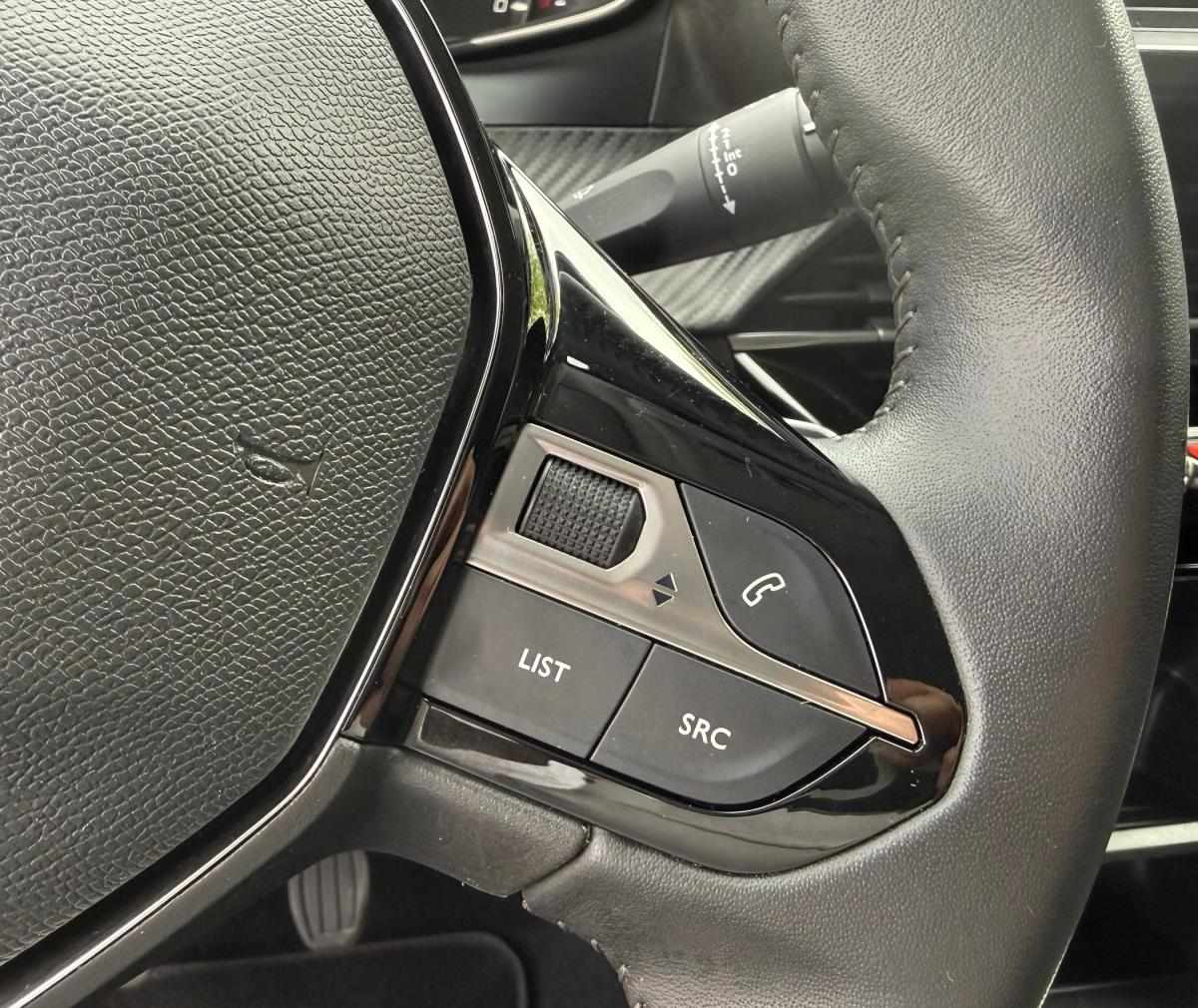 peugeot-208-2023-gasolina-1199cc