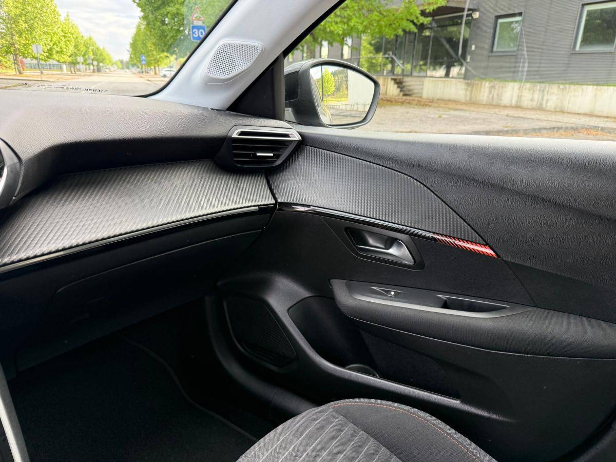 peugeot-208-2023-gasolina-1199cc