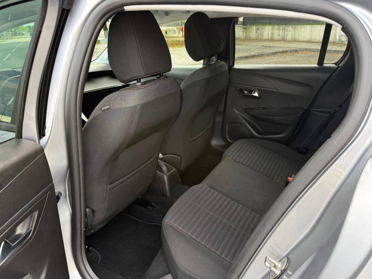 peugeot-208-2023-gasolina-1199cc