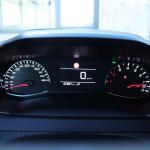 peugeot-2008-2023-gasolina-1199cc