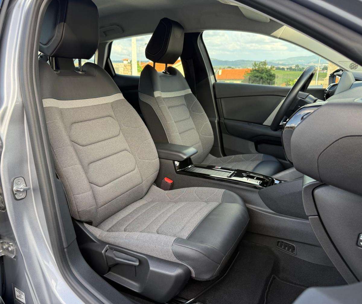 citroen-c4-2024-eletrico-0cc