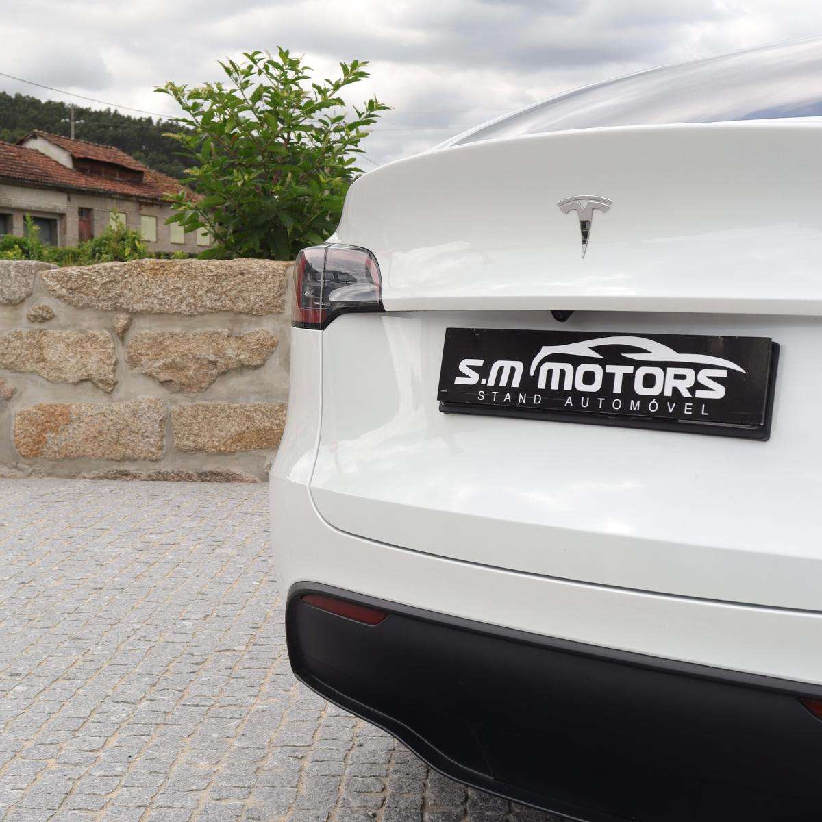 tesla-model-y-2023-eletrico-500cc