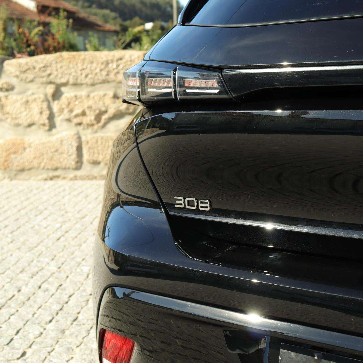peugeot-308-2023-gasolina-1199cc