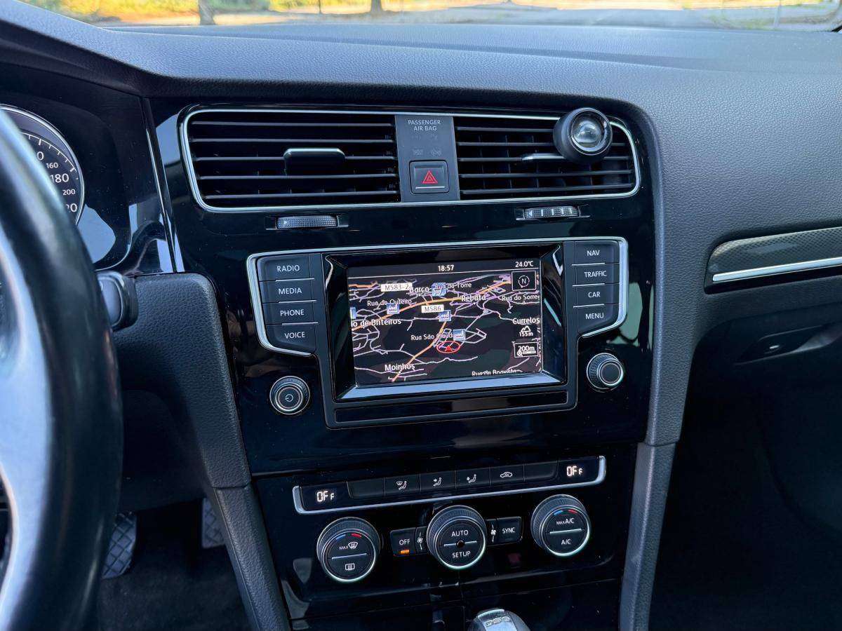 volkswagen-golf-variant-2014-diesel-1598cc
