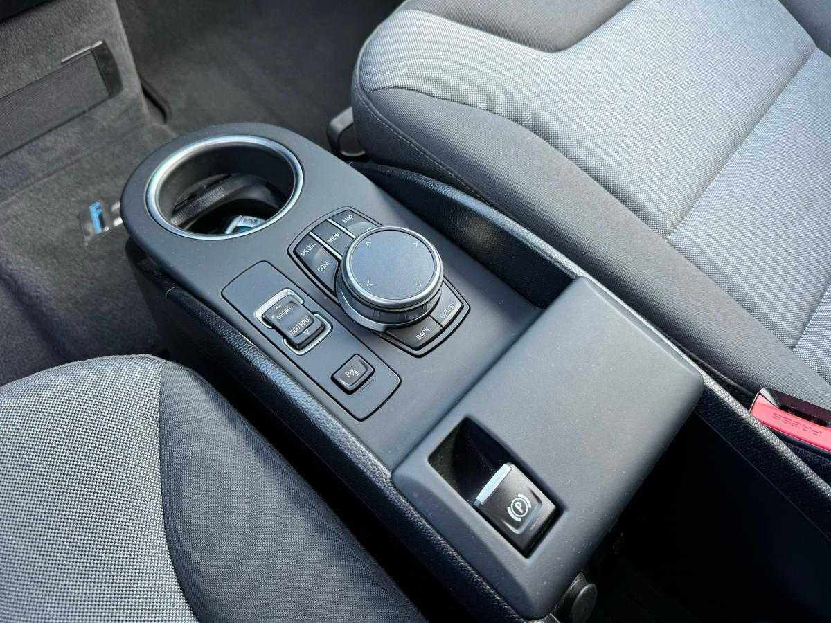bmw-i3-2020-eletrico-500cc
