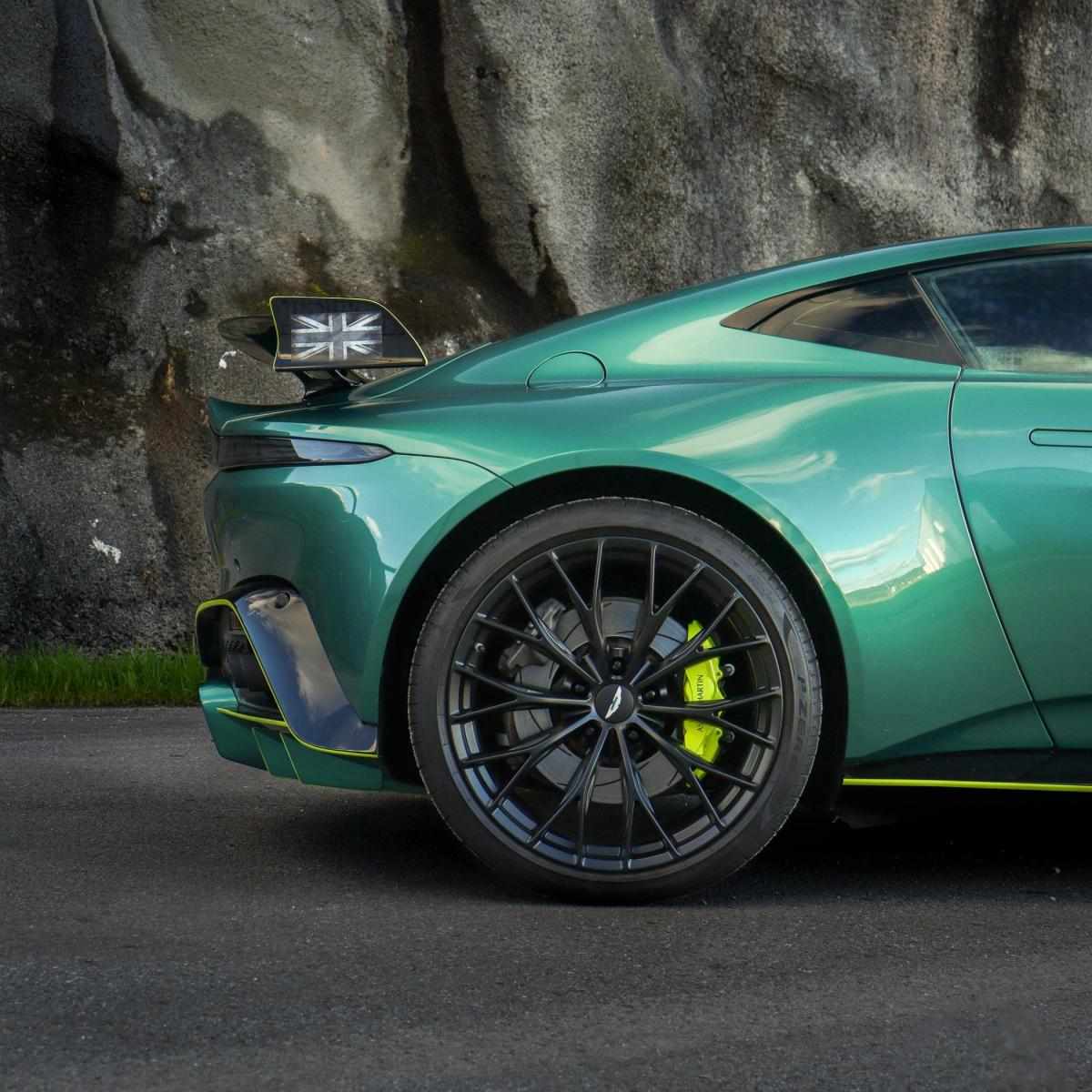 aston-martin-vantage-coupe-2022-gasolina-3982cc