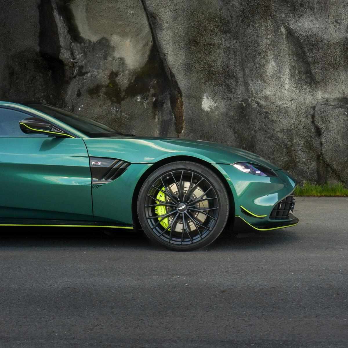 aston-martin-vantage-coupe-2022-gasolina-3982cc