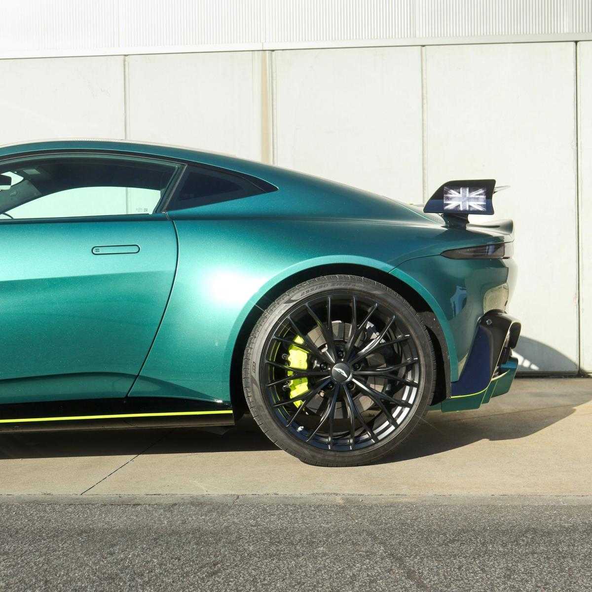 aston-martin-vantage-coupe-2022-gasolina-3982cc