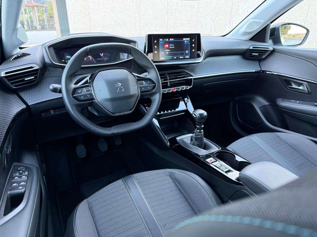 peugeot-208-2022-diesel-1499cc