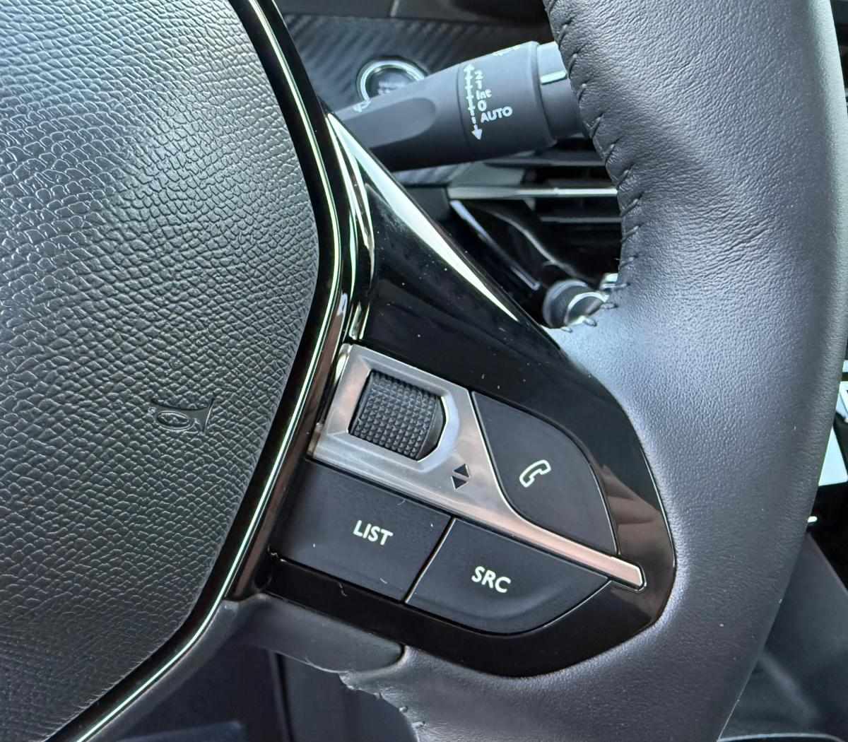 peugeot-208-2022-diesel-1499cc