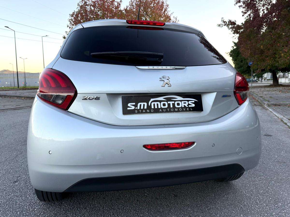 peugeot-208-2016-gasolina-1199cc