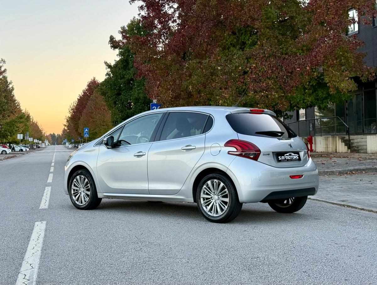 peugeot-208-2016-gasolina-1199cc