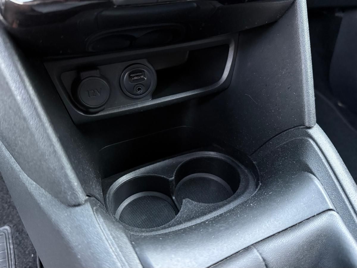 peugeot-208-2016-gasolina-1199cc