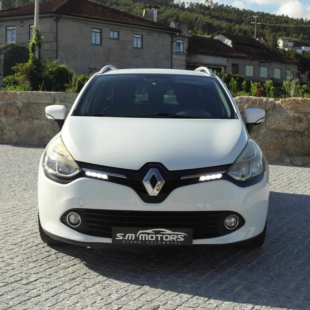 renault-clio-sport-tourer-2014-diesel-1461cc