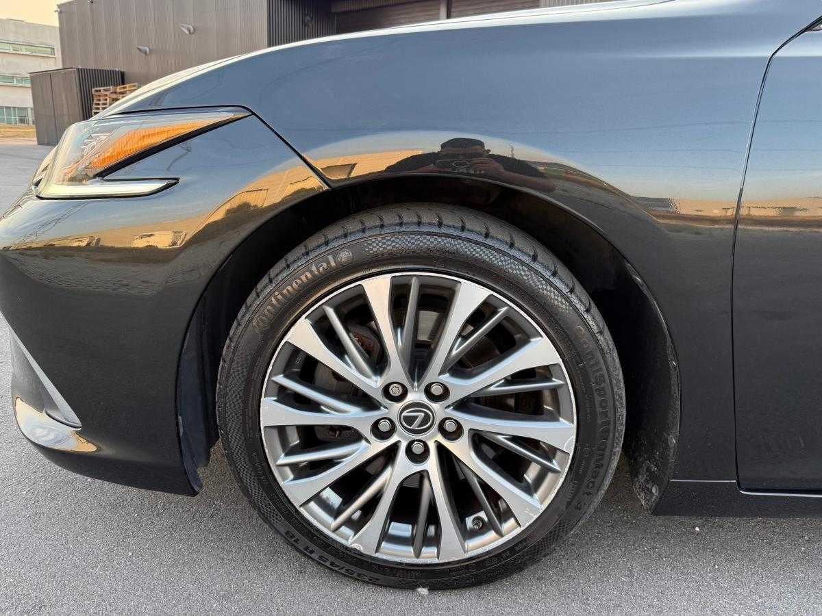 lexus-es-2019-hibrido-a-gasolina-2487cc