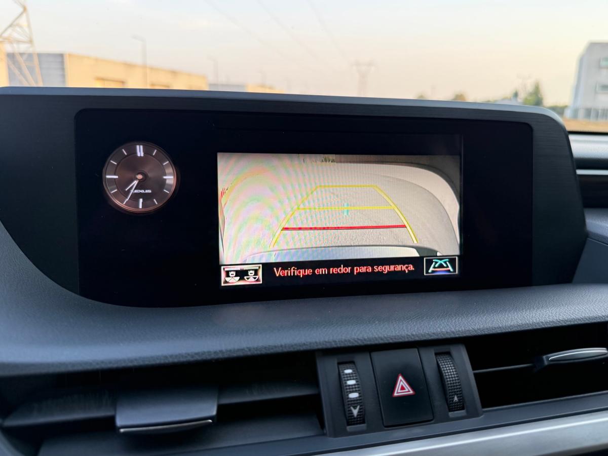 lexus-es-2019-hibrido-a-gasolina-2487cc