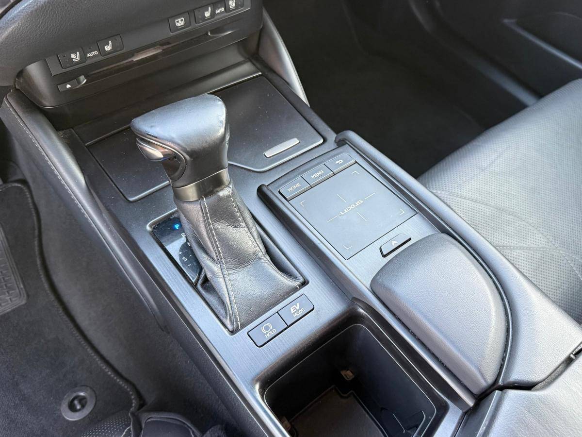 lexus-es-2019-hibrido-a-gasolina-2487cc