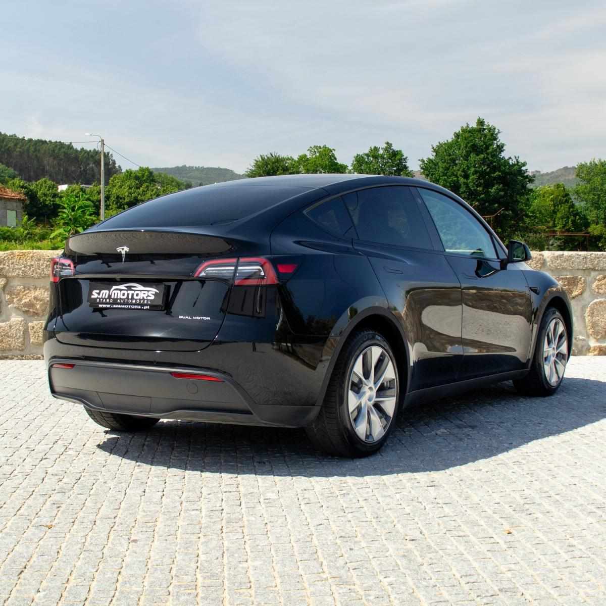 tesla-model-y-2022-eletrico-500cc