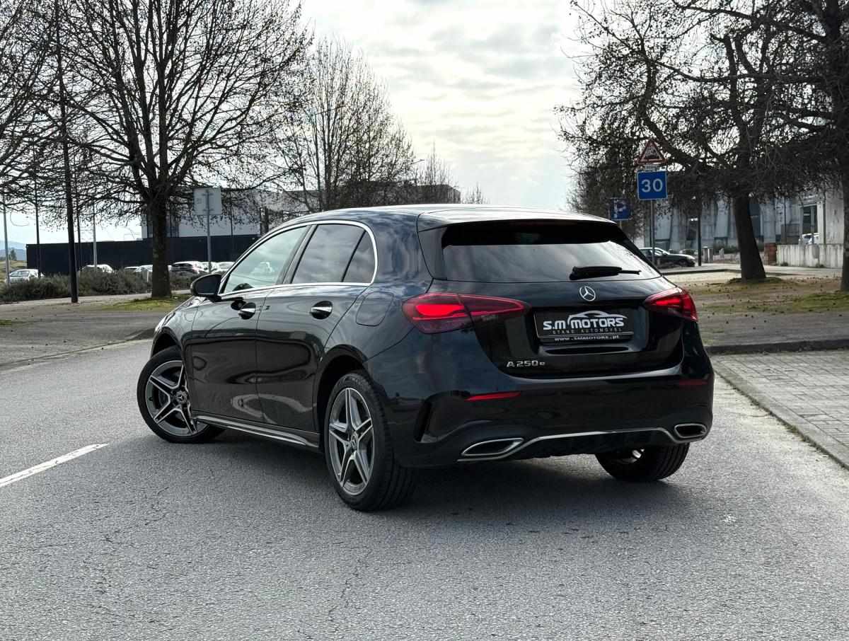 mercedes-benz-classe-a-2023-hibrido-a-gasolina-1332cc
