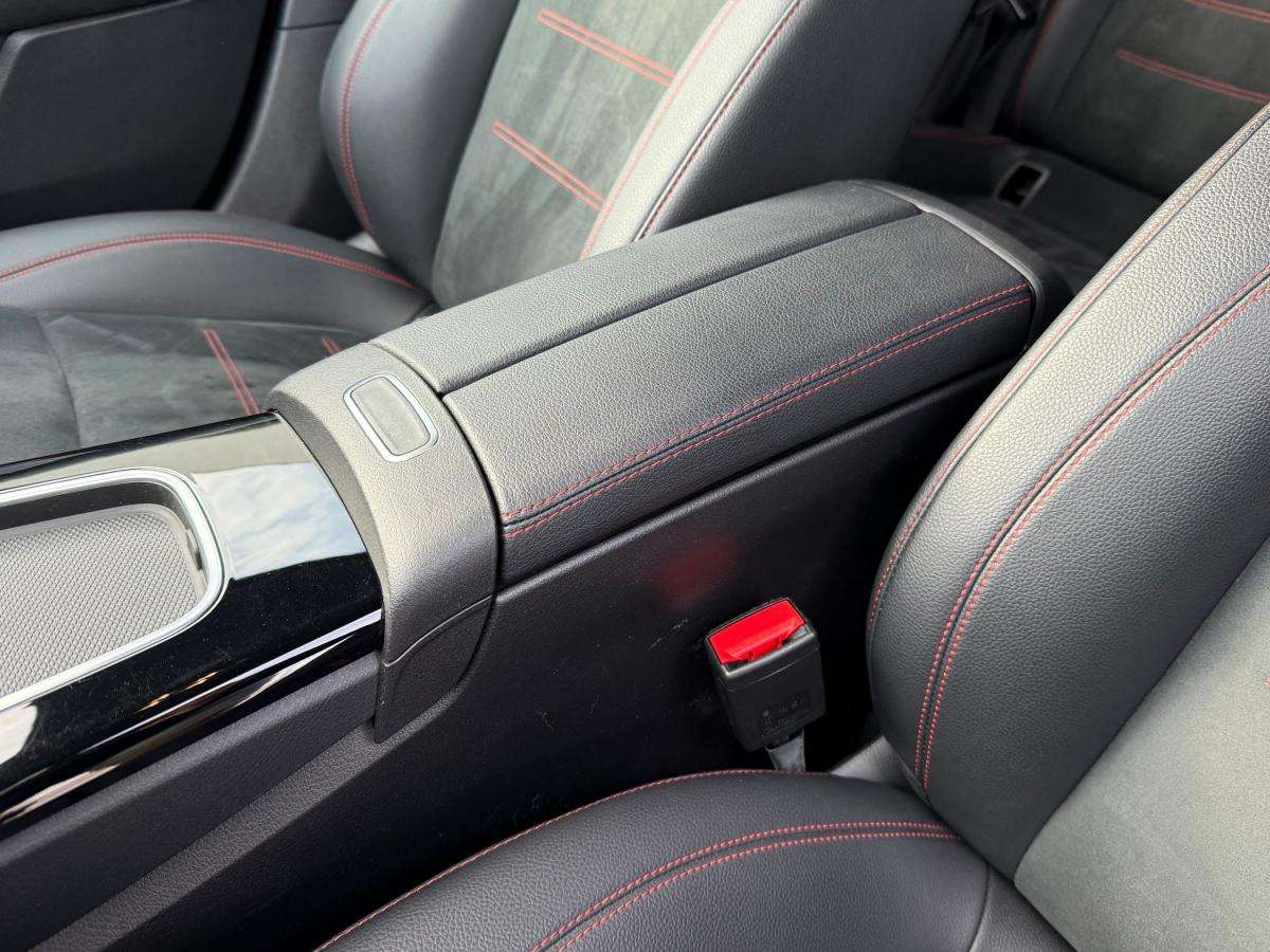mercedes-benz-classe-a-2023-hibrido-a-gasolina-1332cc