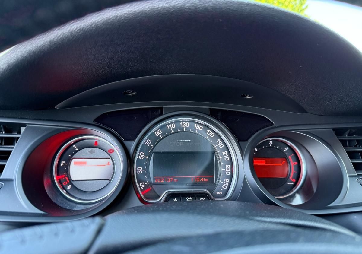 citroen-c5-tourer-2013-diesel-1560cc