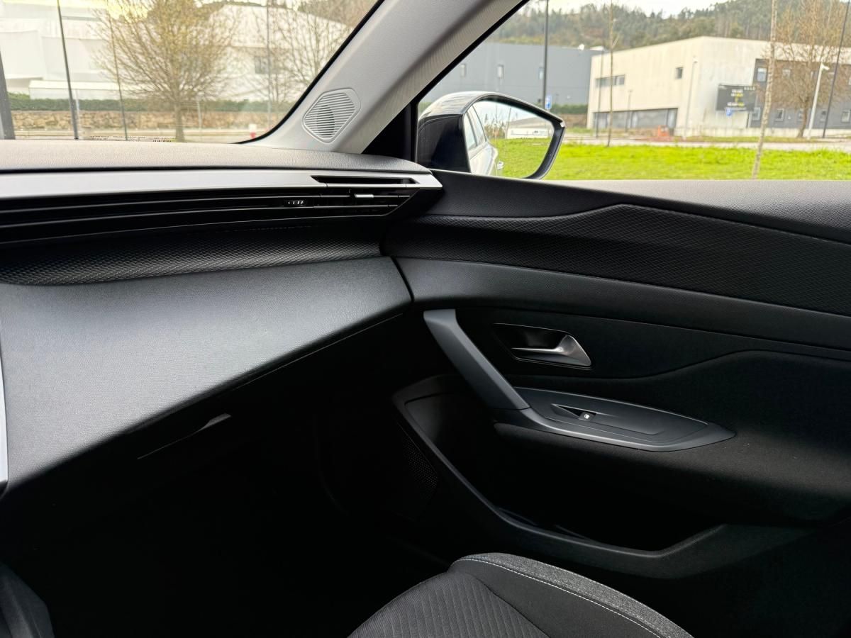 peugeot-308-sw-2022-diesel-1499cc