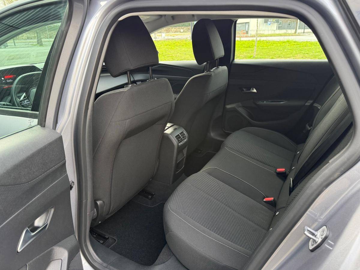 peugeot-308-sw-2022-diesel-1499cc