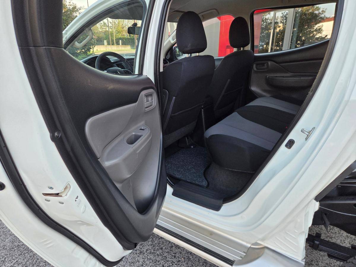 mitsubishi-l200-2018-diesel-2442cc