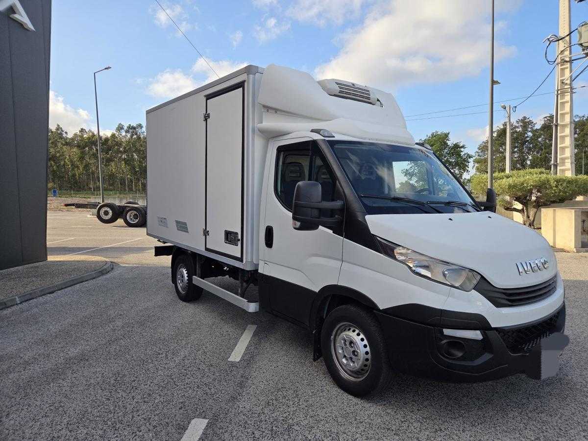 iveco-daily-2018-diesel-2998cc