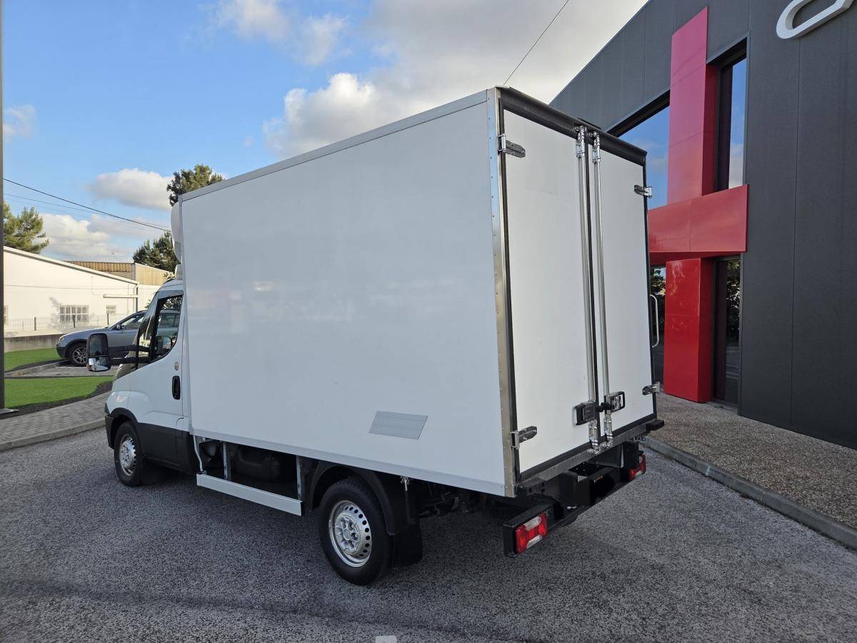iveco-daily-2018-diesel-2998cc