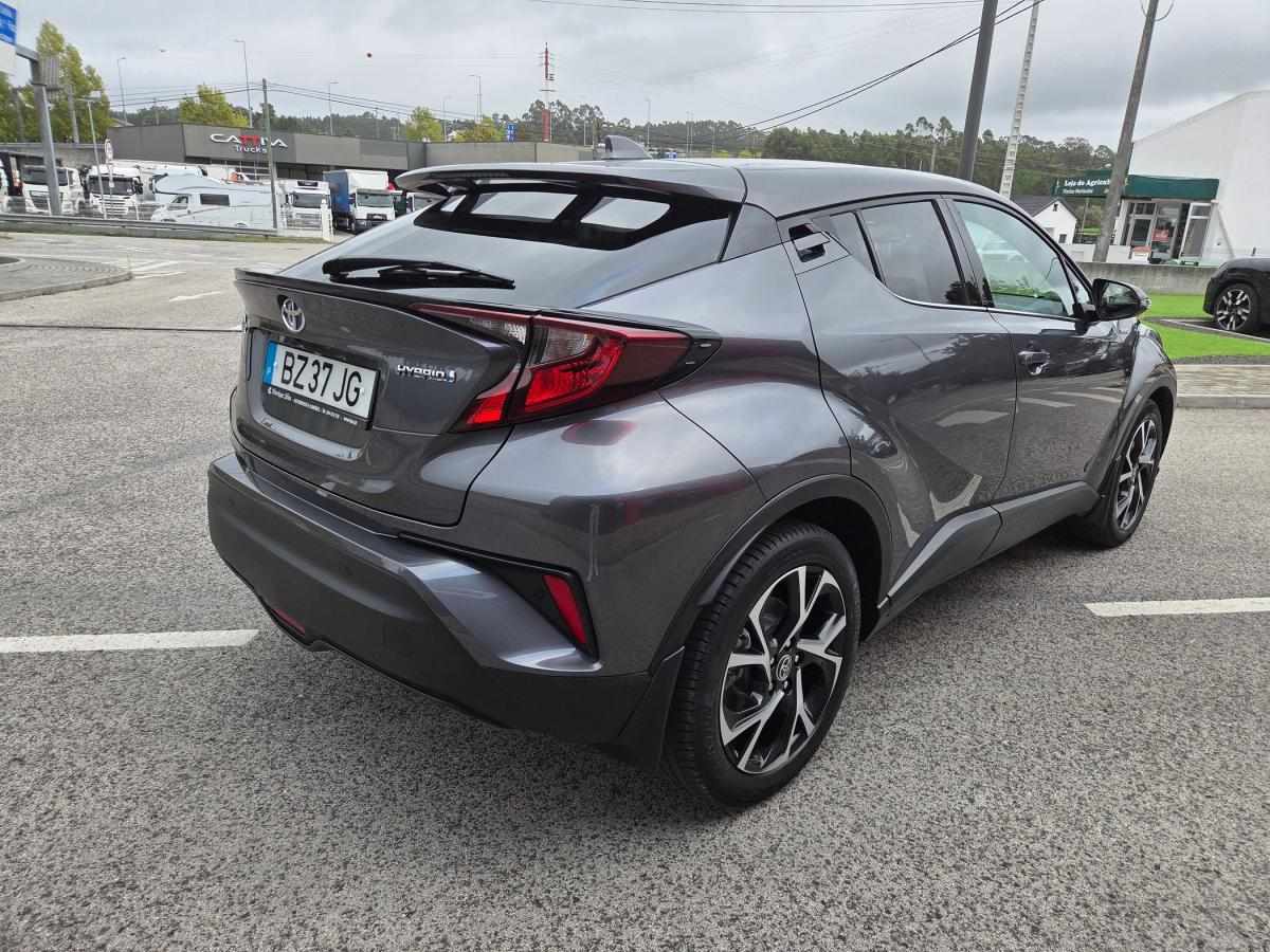 toyota-c-hr-2021-hibrido-a-gasolina-1798cc