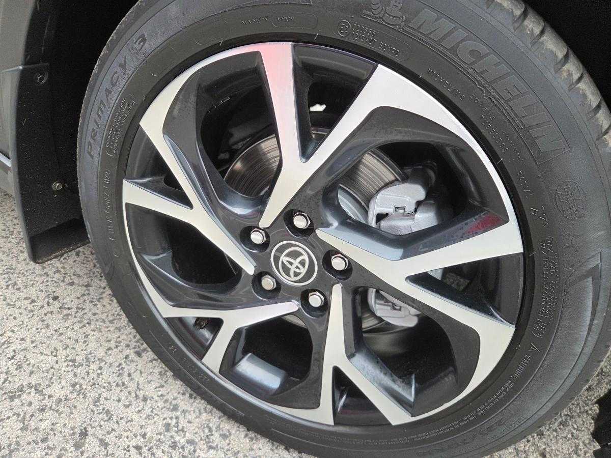 toyota-c-hr-2021-hibrido-a-gasolina-1798cc