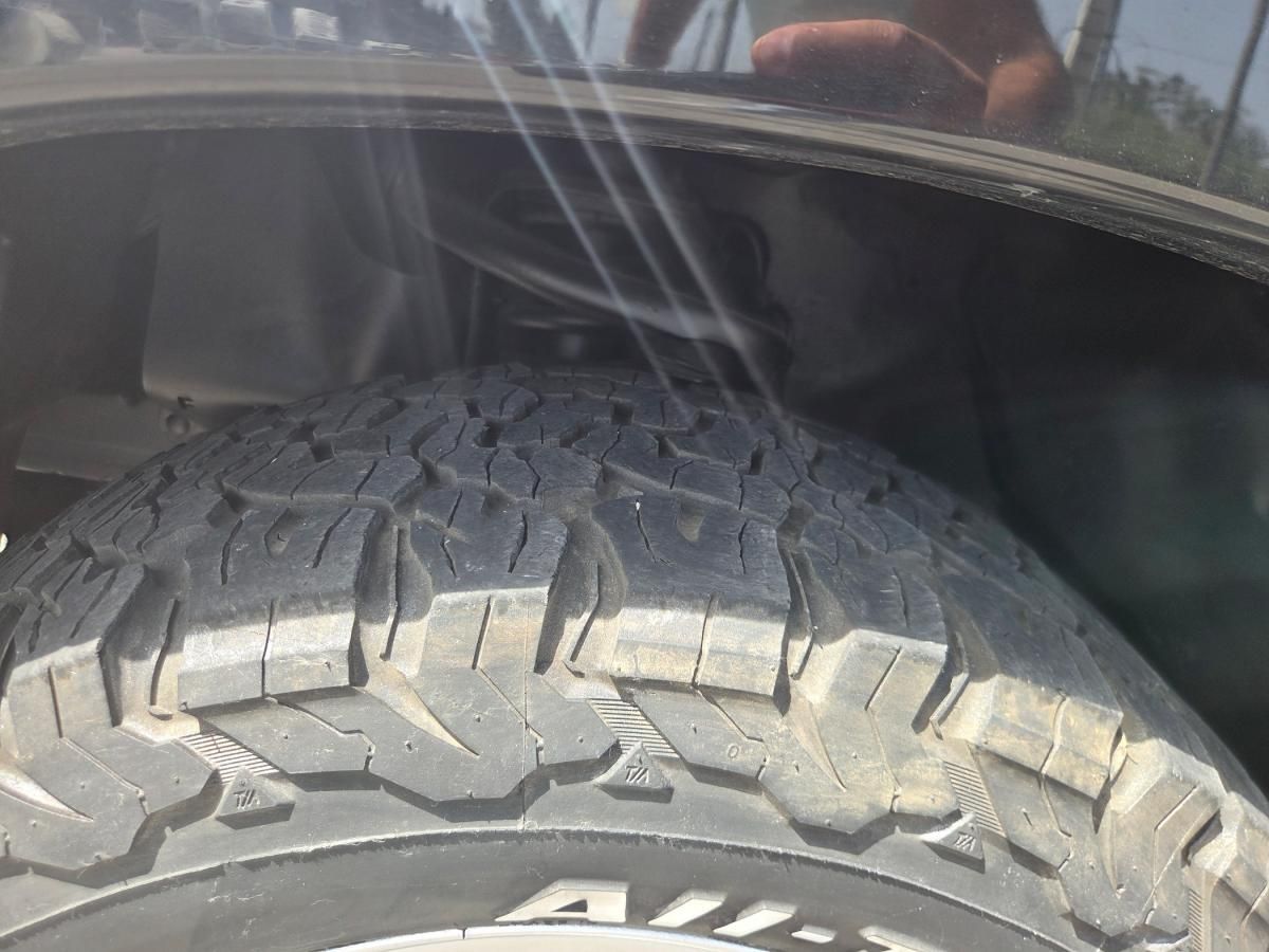 toyota-hilux-2014-diesel-2494cc