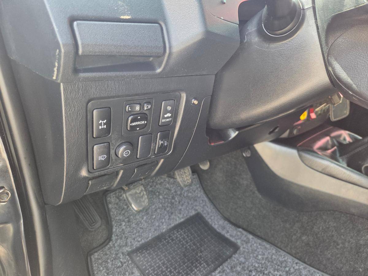 toyota-hilux-2014-diesel-2494cc