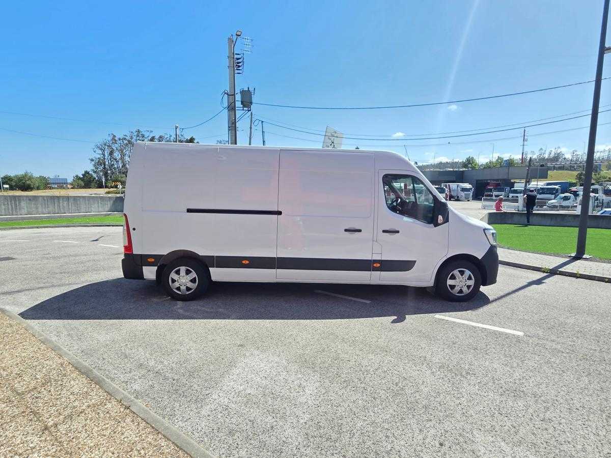 renault-master-2022-diesel-2299cc