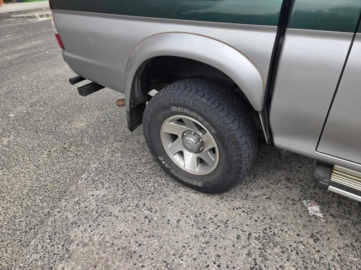 mitsubishi-strakar-2004-diesel-2500cc
