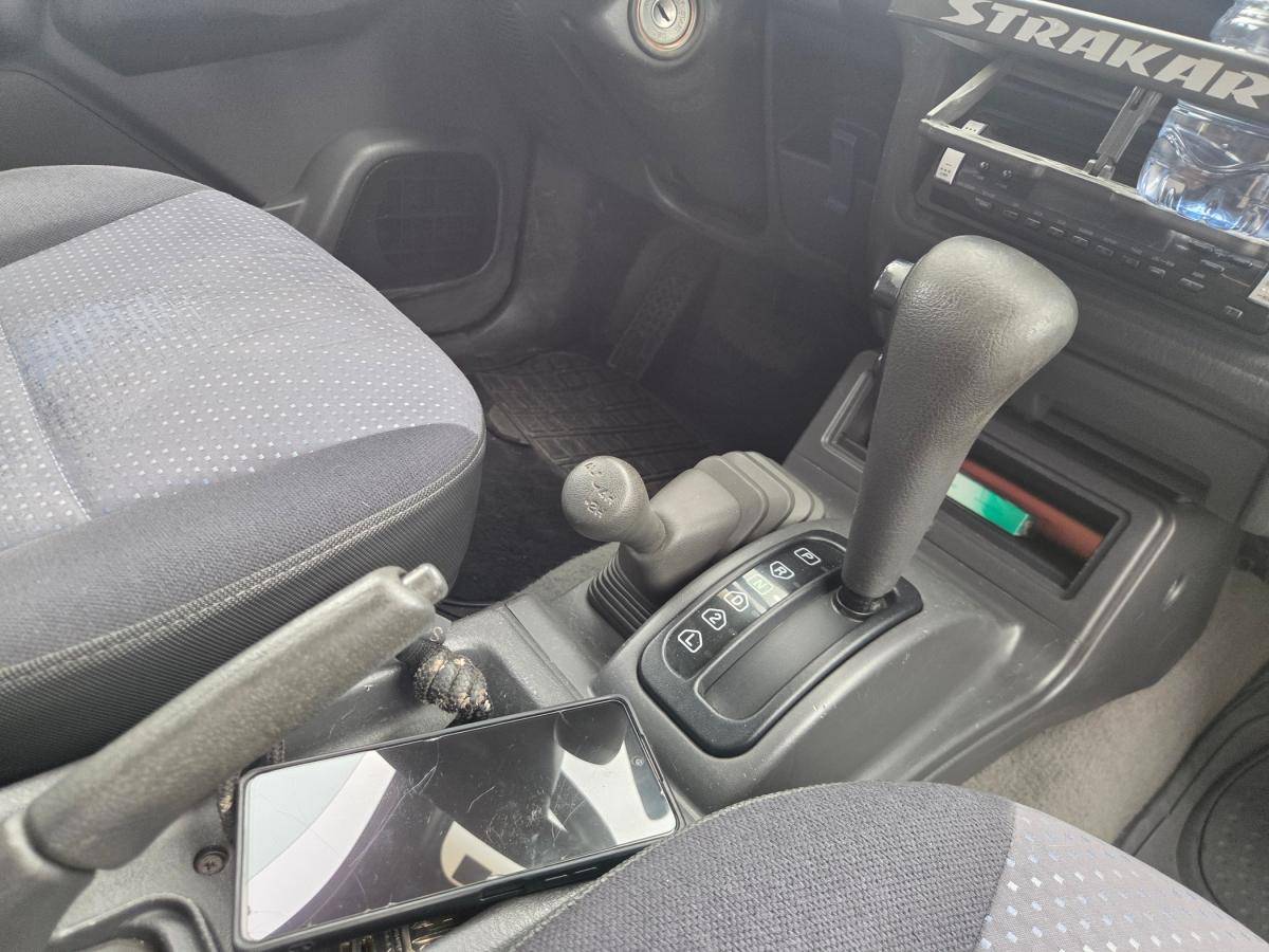 mitsubishi-strakar-2004-diesel-2500cc