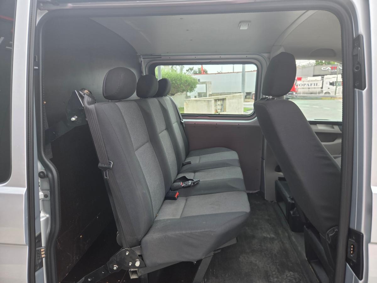 volkswagen-transporter-2018-diesel-1968cc