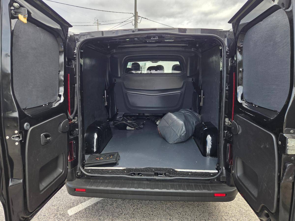 renault-trafic-2018-diesel-1598cc