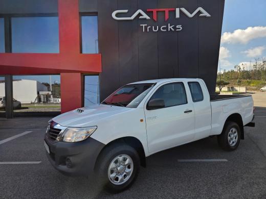 toyota-hilux-2011-diesel-2494cc