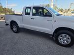 toyota-hilux-2011-diesel-2494cc