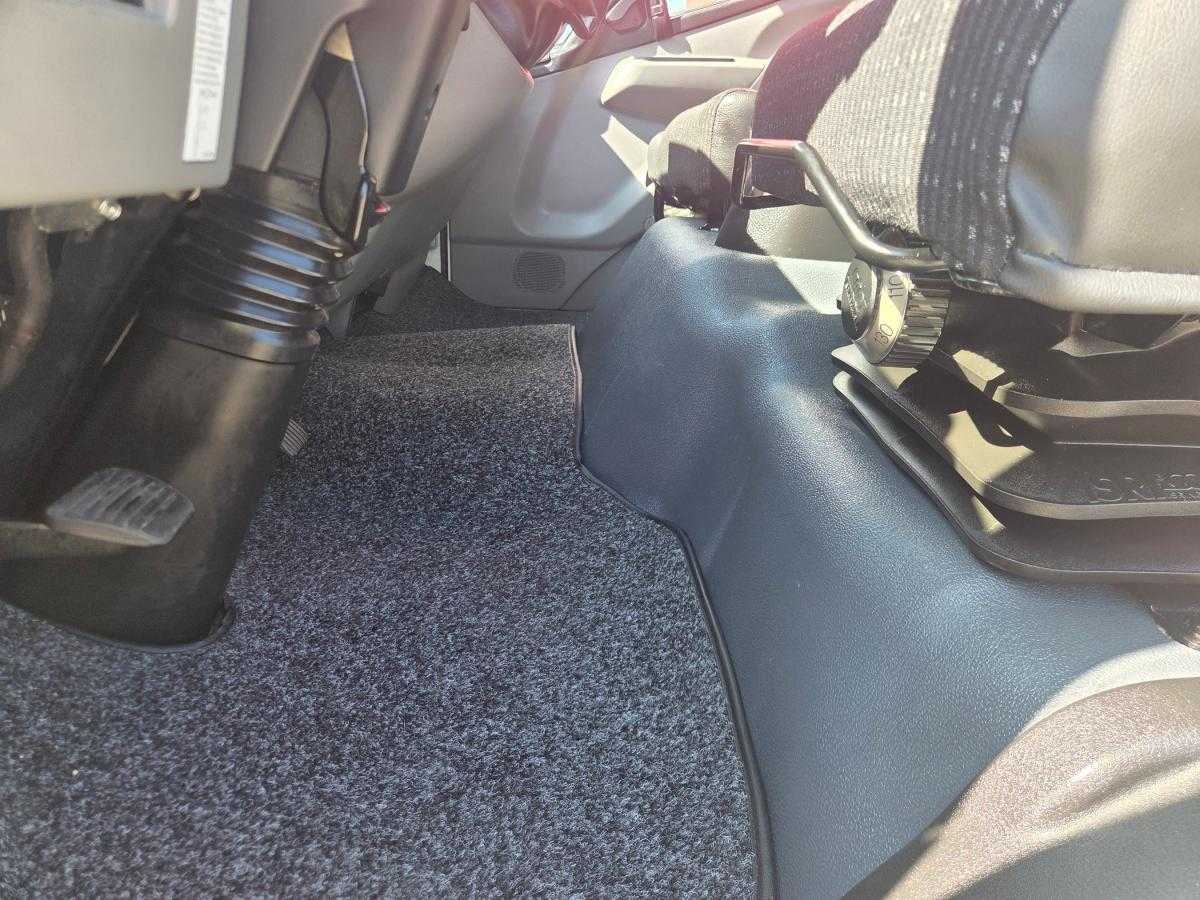 mitsubishi-canter-2016-diesel-2998cc