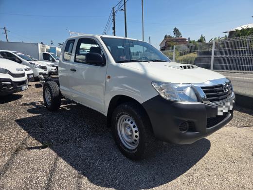 toyota-hilux-2015-diesel-2494cc