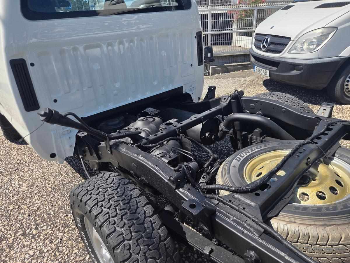 toyota-hilux-2015-diesel-2494cc