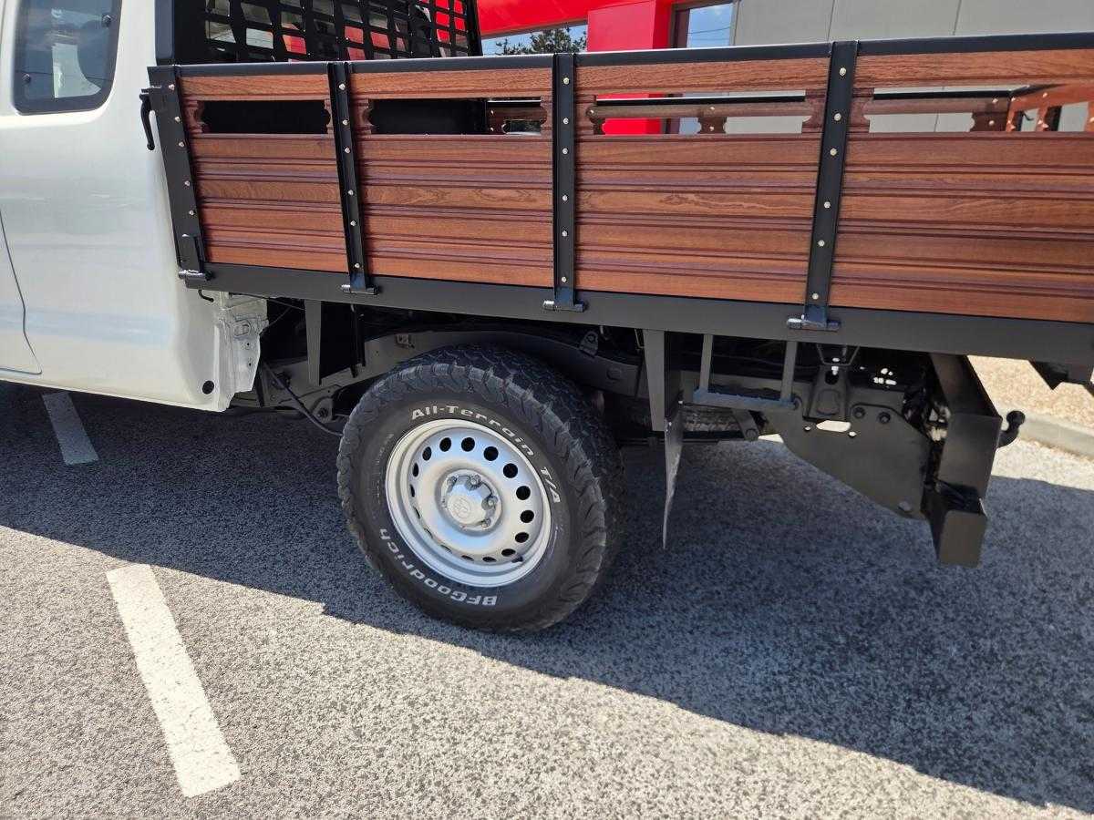 toyota-hilux-2015-diesel-2494cc
