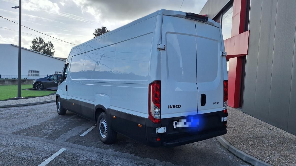 iveco-daily-2022-diesel-2287cc