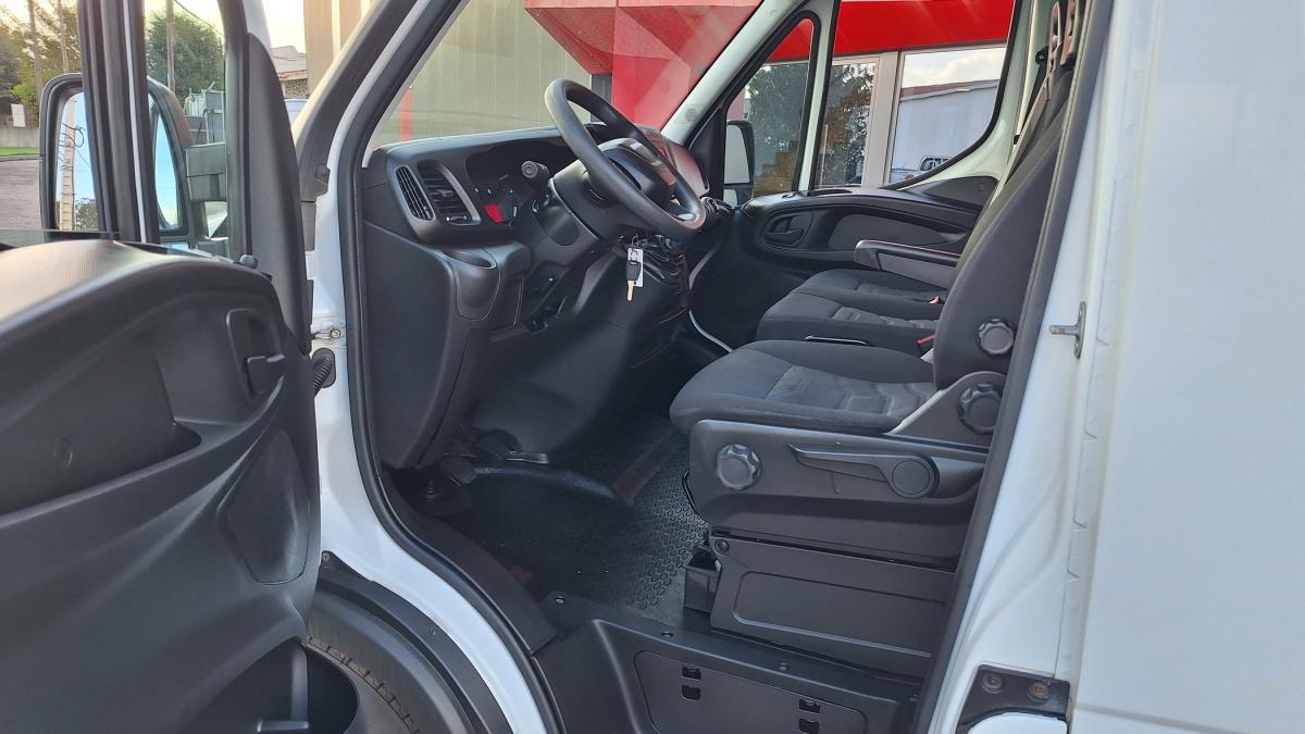 iveco-daily-2022-diesel-2287cc